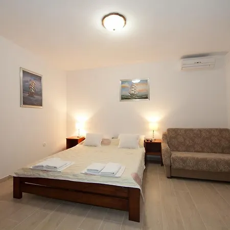 Apartments Saric Baska Voda Exterior photo